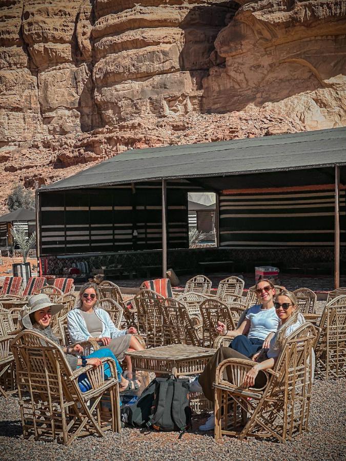 Tower Rum Camb Wadi Rum Exterior foto